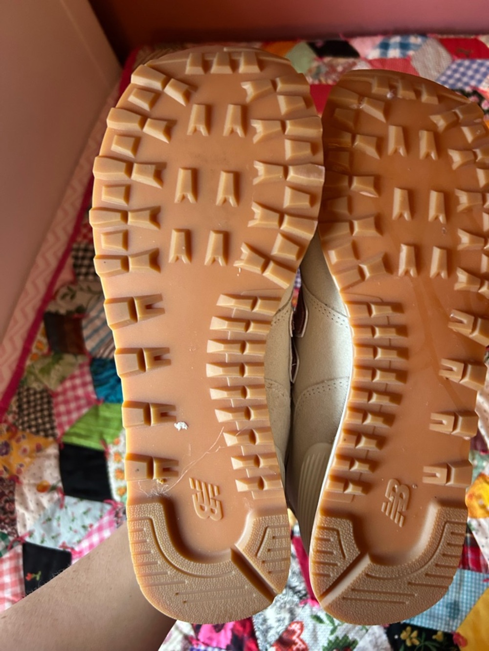 New Balance Cream with Mauve Accent Retro Runner - Picture 5 of 5